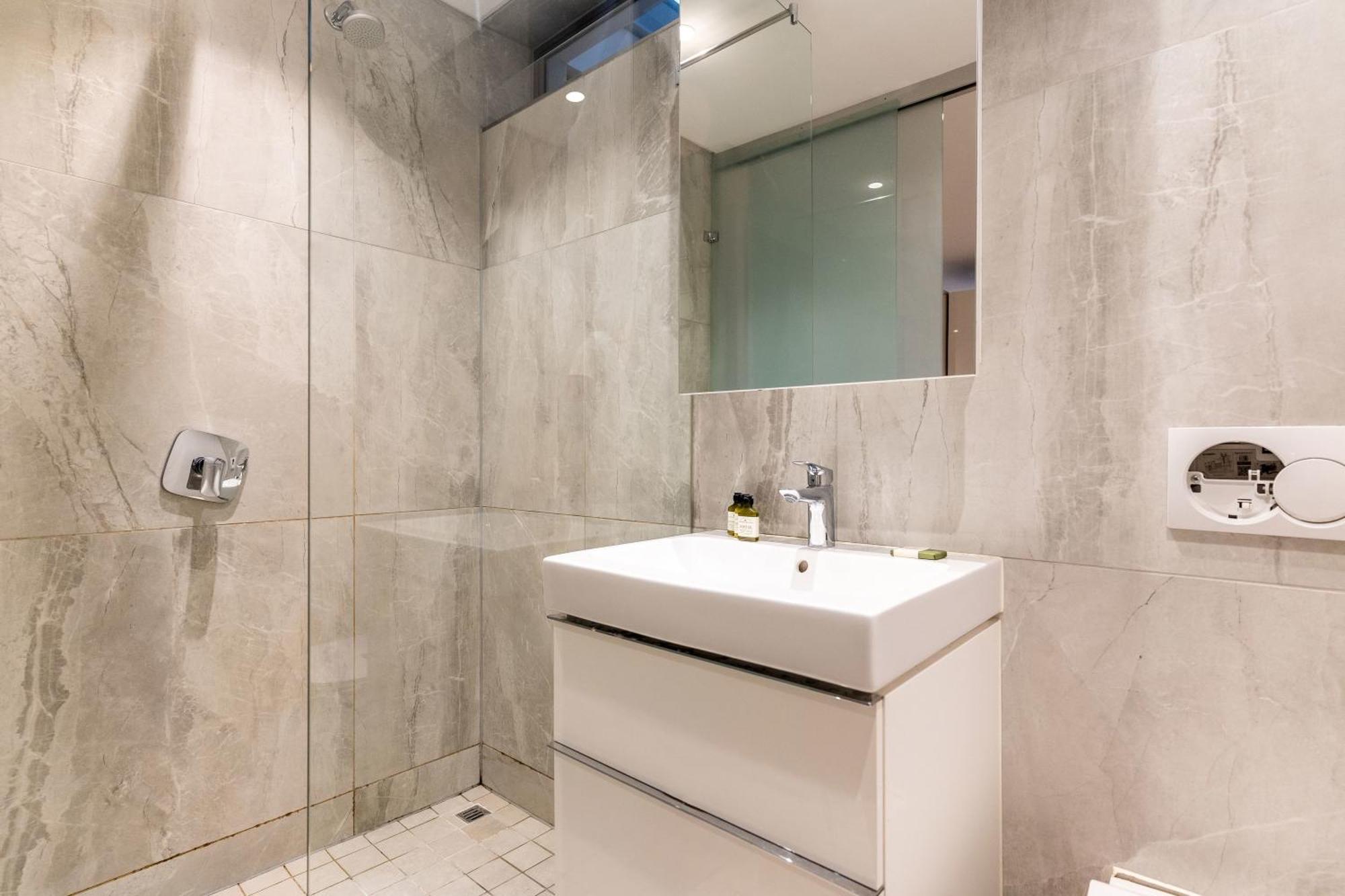 Apartamento 117 On - Free Onsite Parking *