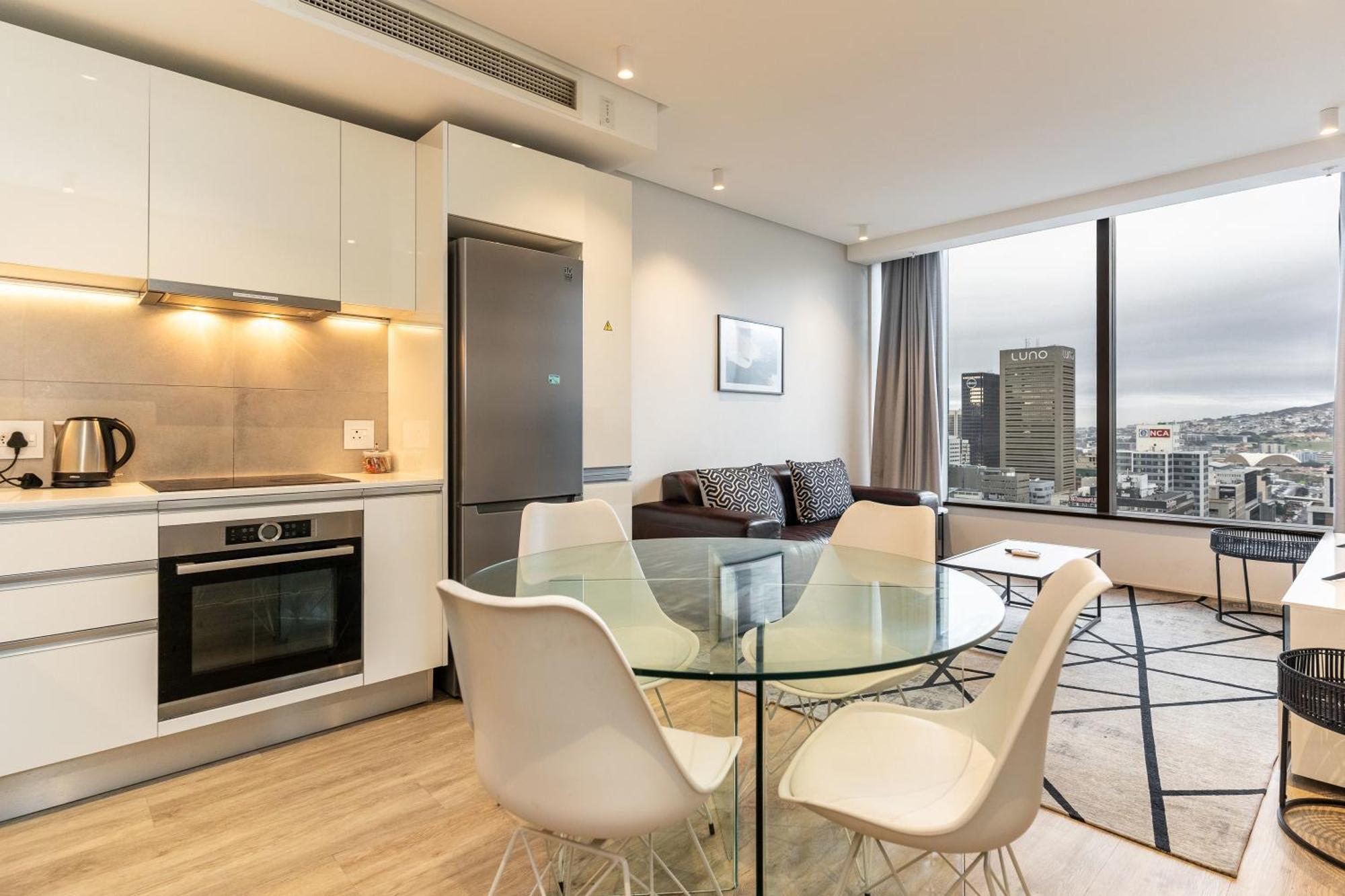 117 On - Free Onsite Parking Apartment